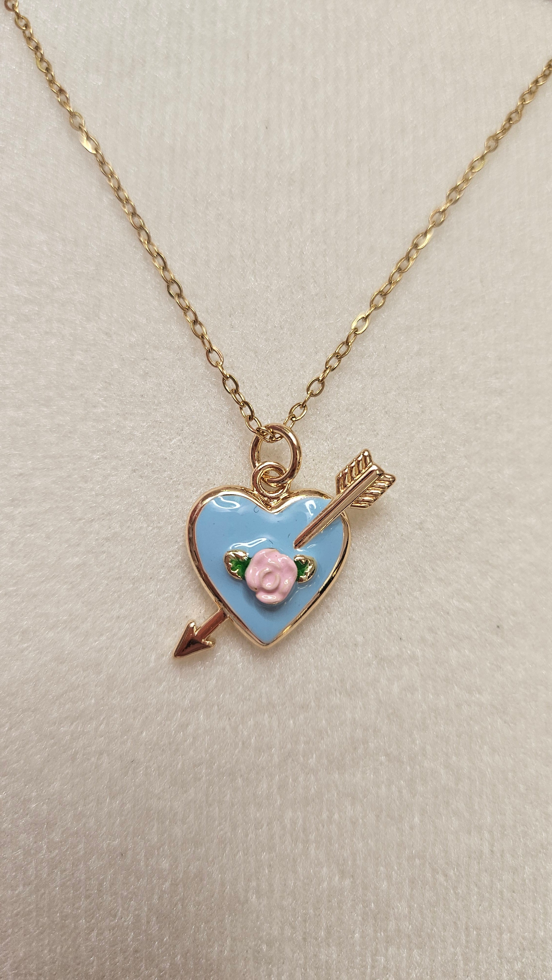 Lovestruck Blues Necklace 💙